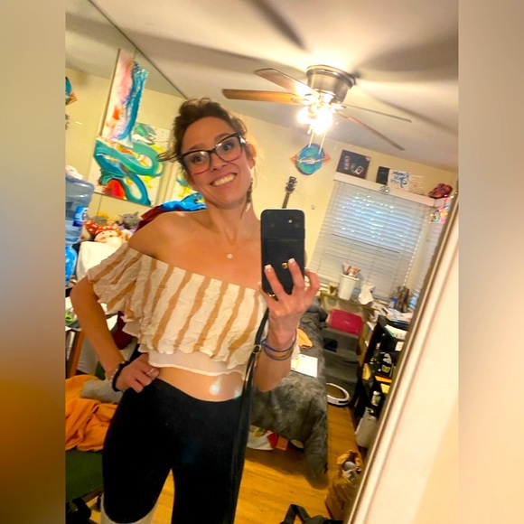 Shoulderless cropped blouse - Picture 3 of 8